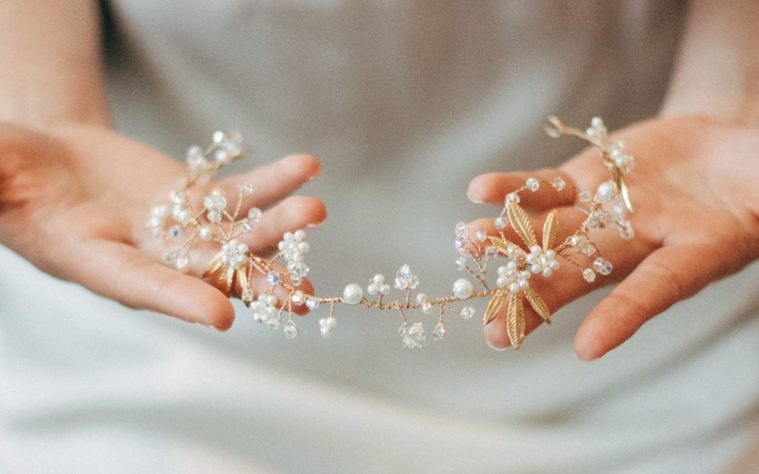HAIR ACCESSORIES FOR YOUR WEDDING DAY